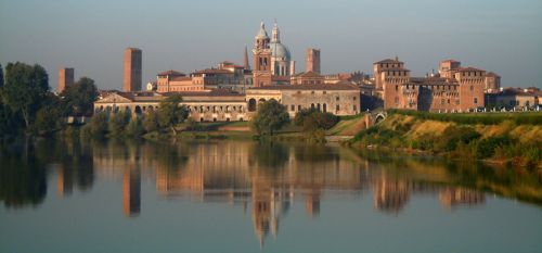 Mantua
Foto: Wikimedia Commons / Copyright Massimo Telò