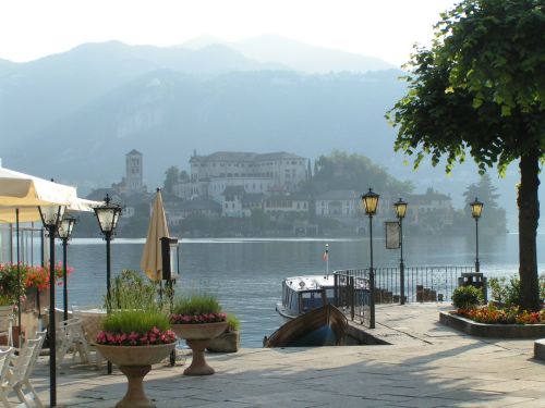 Klosterinsel San Giulio im Ortasee
Foto: Wikimedia Commons / Urheber: giomodica
