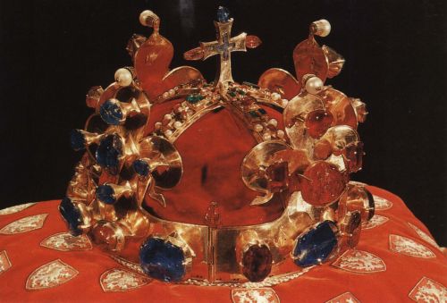 Wenzelskrone im Prager Veitsdom